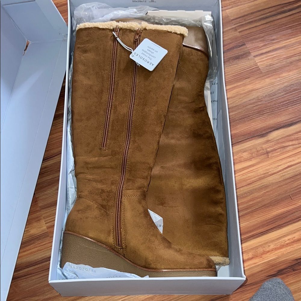 AEROSOLES Brown Suede Winter Boots